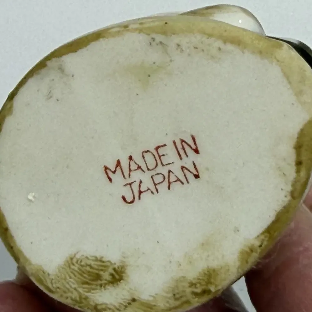 Unbranded vintage porcelain